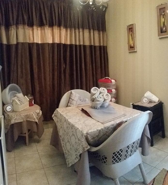Crystal Rose Lodge & Spa Krugersdorp Esterno foto