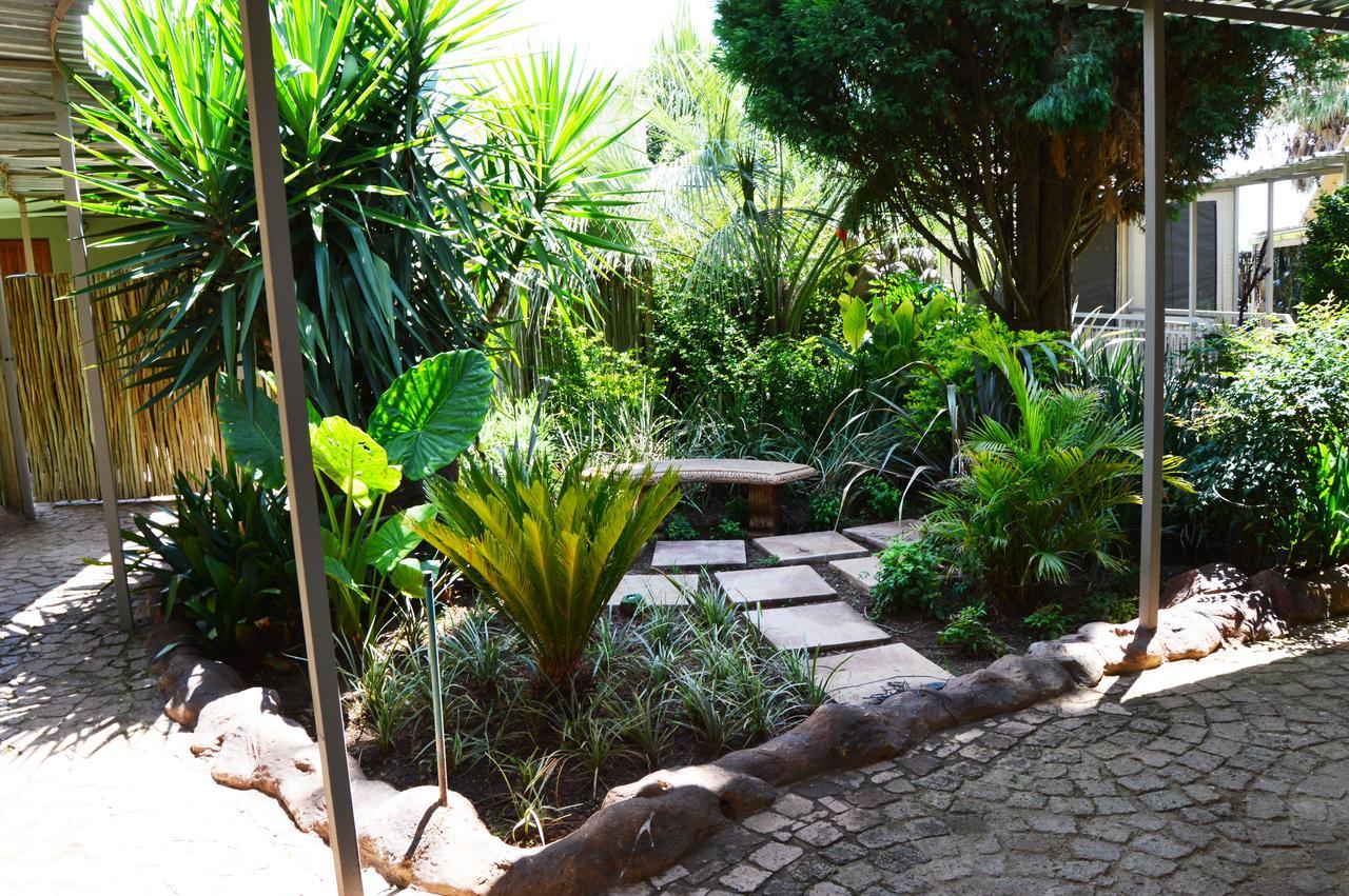 Crystal Rose Lodge & Spa Krugersdorp Esterno foto