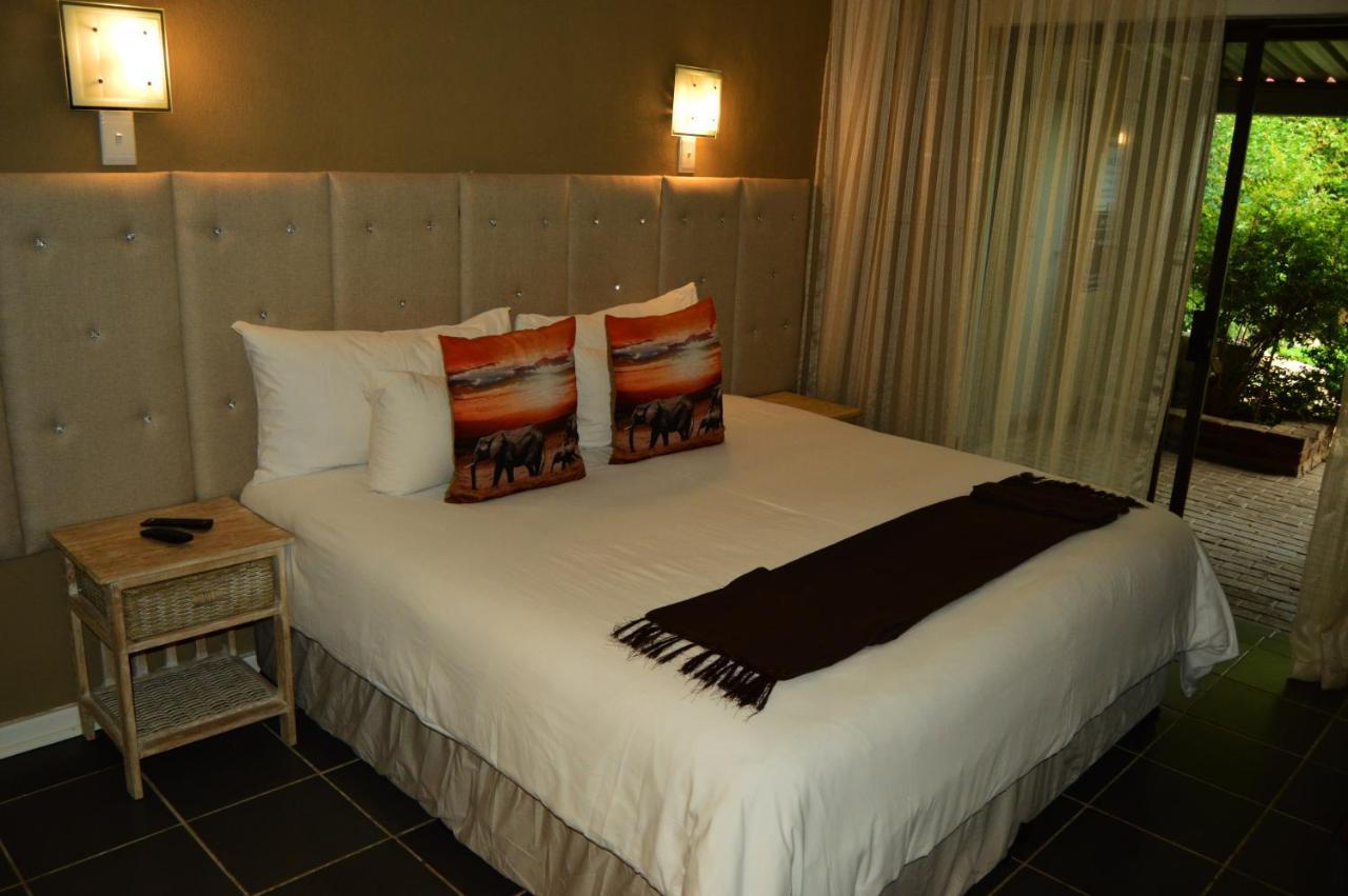 Crystal Rose Lodge & Spa Krugersdorp Esterno foto