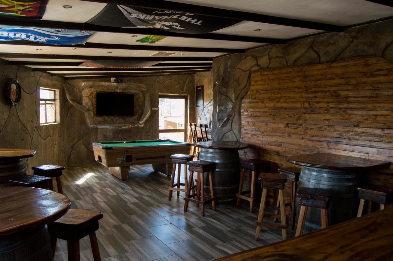 Crystal Rose Lodge & Spa Krugersdorp Esterno foto