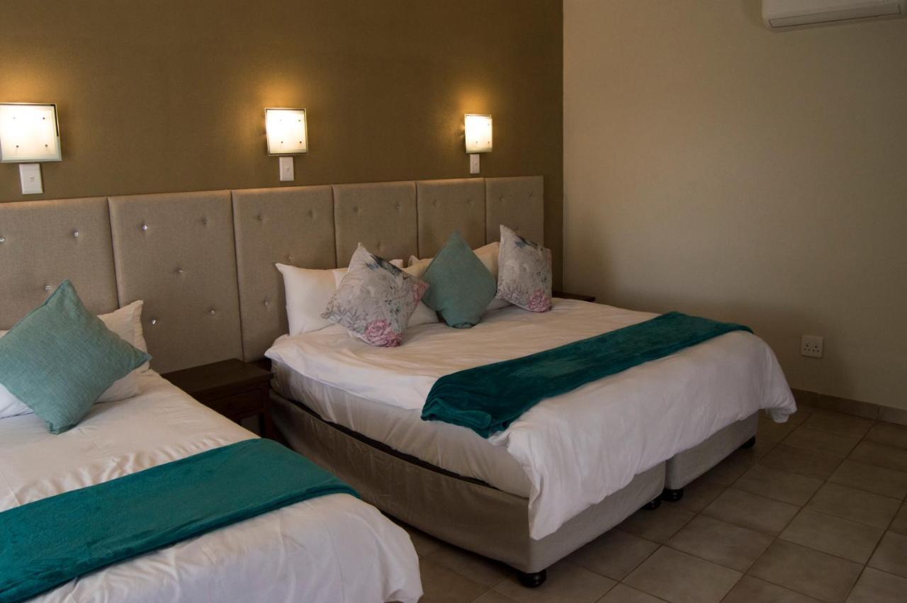 Crystal Rose Lodge & Spa Krugersdorp Esterno foto